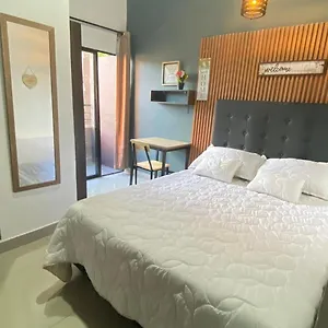 31 Con Balcon En Laureles Estadio Medellín